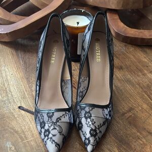 Elegant Black Lace Heels by Big Tree